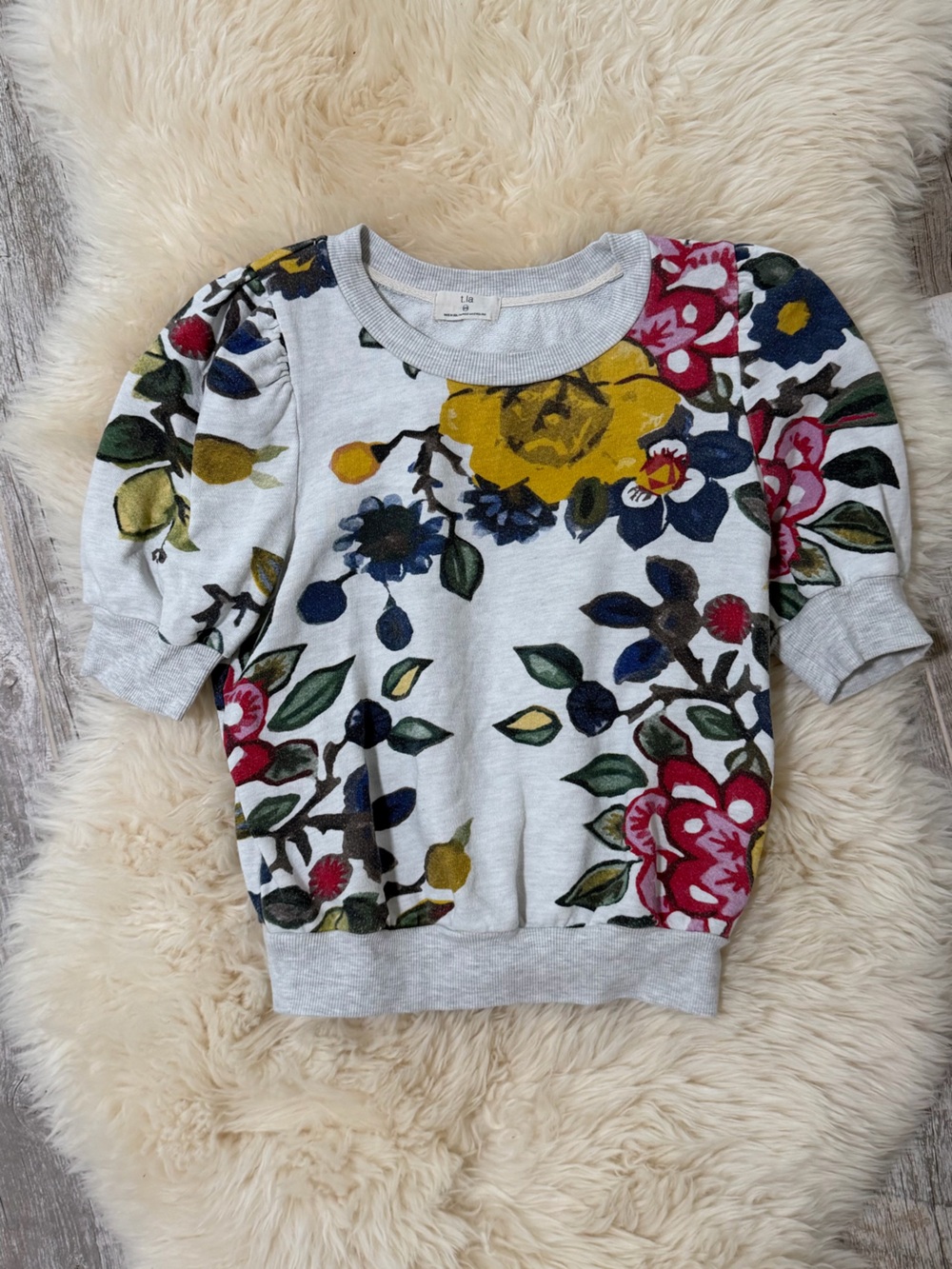 Anthropologie T.la floral puff sleeve shirt Sweatshirt - Multicolor